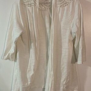 Liz Claiborne Cream Lace open Cardigan, size PXL, great condition.